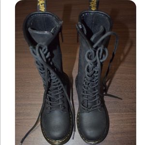 Dr. Martens kids collection 1914 eye-tall boot